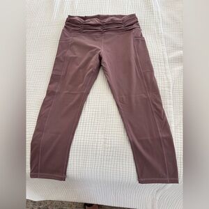 Constantly varied gear leggings